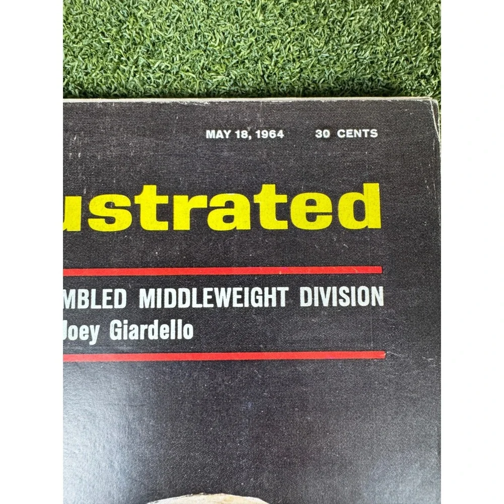 Sports Illustrated May 18 1964 Joey Giardello Boxing Cover‎ SI